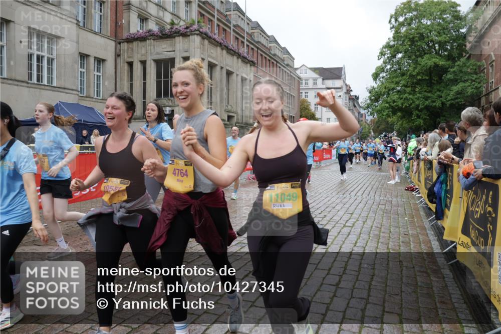 13.09.2026 - Kiel Lauf Yannick Fuchs http://msf.ph/oto/10427345 13.09.2026 11:06:20 Ziel 458, 560, 631, 710, 824, 2179, 3201, 3966, 4095, 4614, 5141, 5403, 5435, 6124, 6125, 6754, 8163, 8299, 8400, 8429, 9781, 10143, 10329, 10497, 10537, 10545, 10841, 11028, 11029, 12195, 12686, 799, 1111, 1359, 2781, 2782, 2959, 3475, 3618, 4058, 4148, 4153, 4392, 4764, 4980, 5187, 5229, 5526, 5756, 5925, 6307, 6668, 6823, 7045, 7452, 7942, 8295, 8323, 8452, 8498, 8879, 9016, 9279, 9757, 10386, 10557, 10830, 11049, 11218, 11372, 12048, 12133, 12356, 12646, 12647, 12649, 219 meine-sportfotos.de