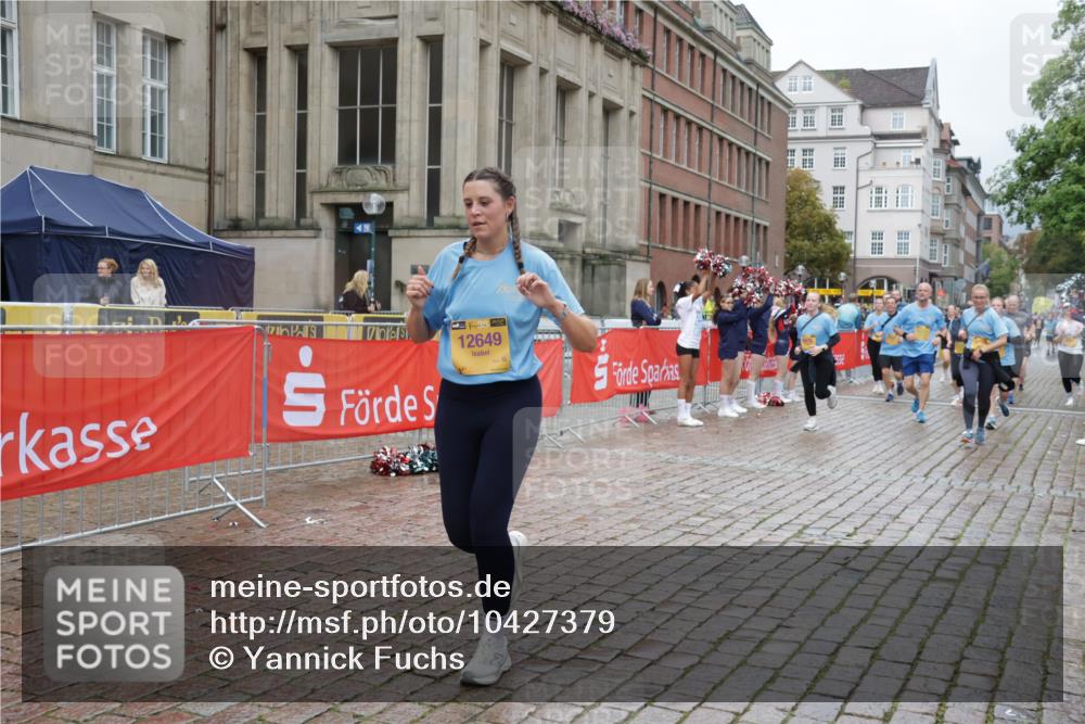13.09.2026 - Kiel Lauf Yannick Fuchs http://msf.ph/oto/10427379 13.09.2026 11:06:24 Ziel 458, 560, 631, 710, 805, 824, 2179, 3201, 3966, 4095, 4614, 5141, 5403, 5435, 6124, 6125, 6754, 8299, 8400, 8429, 9182, 9781, 10143, 10329, 10497, 10537, 10545, 10841, 11900, 12195, 799, 1111, 1359, 2781, 2782, 3475, 3618, 4392, 4980, 5187, 5229, 5756, 5925, 6307, 6823, 7045, 7452, 7942, 8163, 8295, 8400, 8452, 9016, 9757, 9781, 10830, 11028, 11029, 11218, 11372, 12048, 12133, 12356, 12646, 12647, 12649, 12686, 219 meine-sportfotos.de