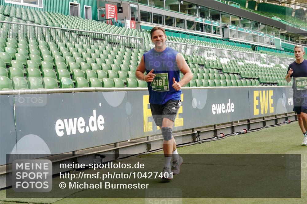13.09.2026 - 21. swb-Marathon Bremen Michael Burmester http://msf.ph/oto/10427401 13.09.2026 13:02:32 Laufen im Stadion 150, 282, 440, 531, 722, 762, 930, 936, 940, 946, 1006, 1014, 1067, 1163, 1250, 1436, 1448, 1460, 1582, 1611, 1896, 2033, 2047, 2062, 2276, 2292, 2345, 2364, 2370, 2378, 2421, 2491, 2513, 2638, 2666, 2668, 2779, 2900, 2987, 3013, 3044, 3114, 3135, 3163, 3164, 3187, 3248, 3258, 3294, 3334, 3360, 3372, 3374, 3375, 3392, 3460, 3496, 3526, 3527, 3576, 3585, 3603, 3667, 3721, 3806, 3852, 3893, 3938, 3970, 3983, 4000, 4077, 4133, 4506, 4558 meine-sportfotos.de