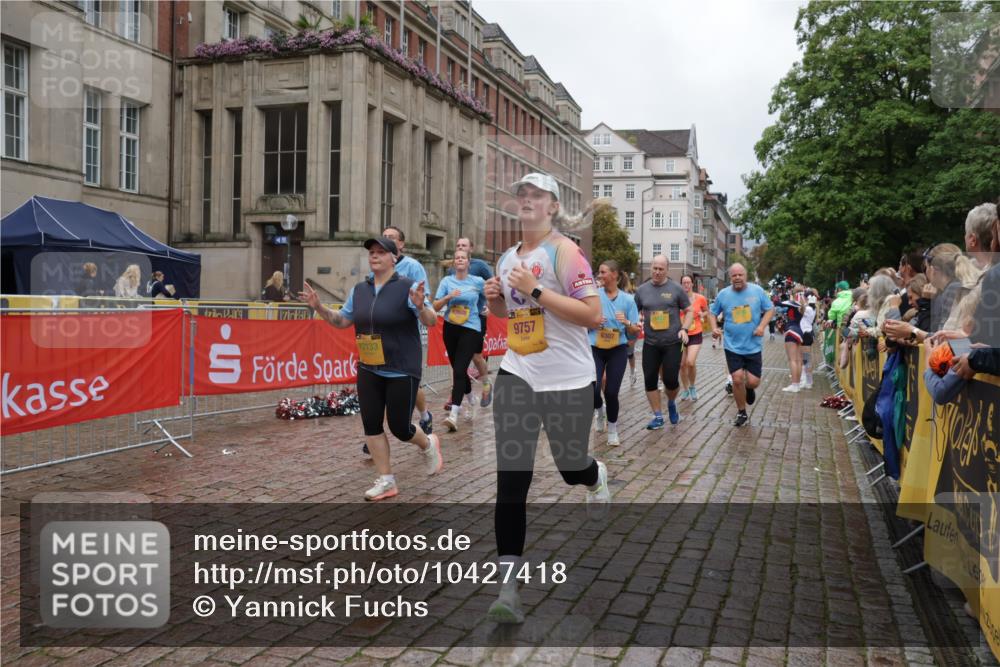 13.09.2026 - Kiel Lauf Yannick Fuchs http://msf.ph/oto/10427418 13.09.2026 11:06:30 Ziel 219, 458, 560, 710, 805, 2179, 3712, 4614, 5141, 5403, 5435, 6124, 8299, 9022, 9182, 9830, 10497, 10545, 11900, 12188, 12195, 458, 631, 710, 799, 824, 1111, 1359, 2781, 2782, 3201, 3475, 3618, 3966, 4095, 4392, 4980, 5187, 5229, 5756, 6125, 6307, 6754, 6823, 7045, 7452, 7942, 8163, 8295, 8400, 8429, 8452, 9016, 9757, 9781, 10143, 10329, 10537, 10830, 10841, 11028, 11029, 11218, 11372, 12048, 12133, 12356, 12646, 12647, 12686, 3213, 7145, 8029, 8822 meine-sportfotos.de
