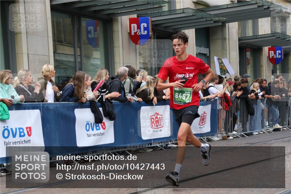 13.09.2026 - 21. swb-Marathon Bremen Strokosch-Dieckow http://msf.ph/oto/10427443 13.09.2026 13:07:19 Ziel 819, 969, 2135, 2706, 4743, 4852, 4990, 5570, 5976, 7558, 7803, 8060, 8098, 8467, 8611, 8737, 9035, 9356, 1540, 1863, 3043, 3118, 3794, 3973, 4743, 4808, 6053, 7636, 7876, 8980, 9708, 9927 meine-sportfotos.de