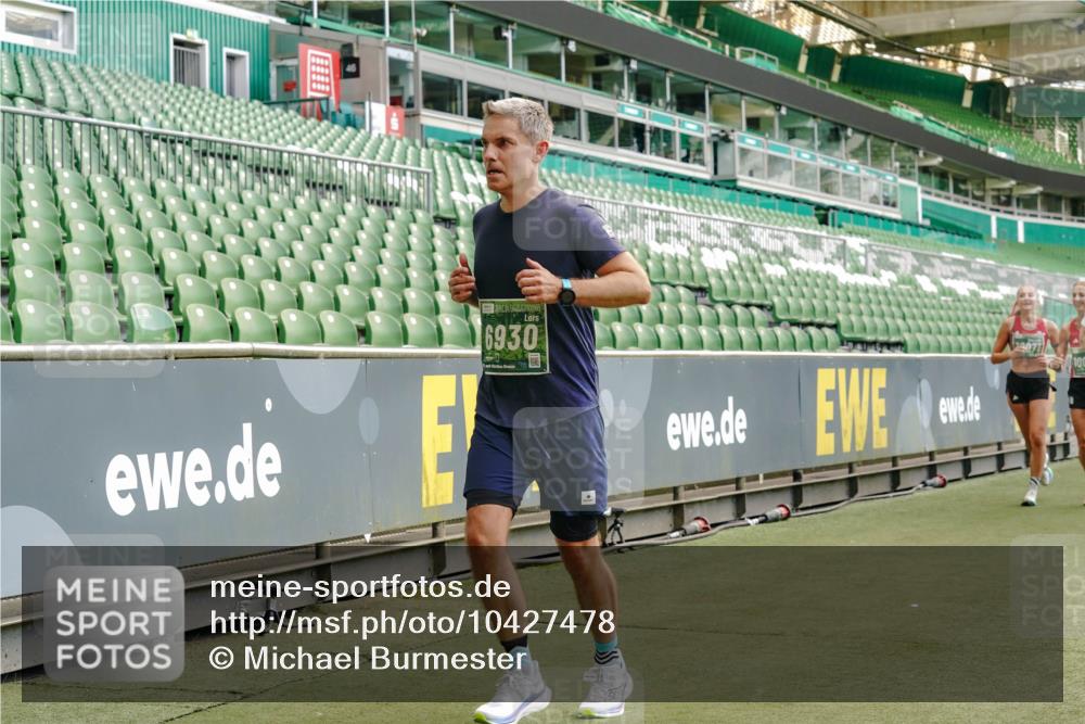 13.09.2026 - 21. swb-Marathon Bremen Michael Burmester http://msf.ph/oto/10427478 13.09.2026 13:02:34 Laufen im Stadion 150, 282, 440, 531, 722, 762, 930, 936, 940, 946, 1006, 1014, 1067, 1163, 1250, 1436, 1448, 1460, 1582, 1611, 1896, 2033, 2047, 2062, 2276, 2292, 2345, 2364, 2378, 2421, 2491, 2513, 2638, 2666, 2668, 2779, 2900, 2987, 3013, 3044, 3114, 3135, 3163, 3164, 3187, 3248, 3258, 3294, 3334, 3360, 3372, 3374, 3375, 3392, 3460, 3496, 3526, 3527, 3576, 3585, 3603, 3667, 3721, 3806, 3852, 3893, 3938, 3970, 3983, 4000, 4077, 4133, 4506, 4558 meine-sportfotos.de