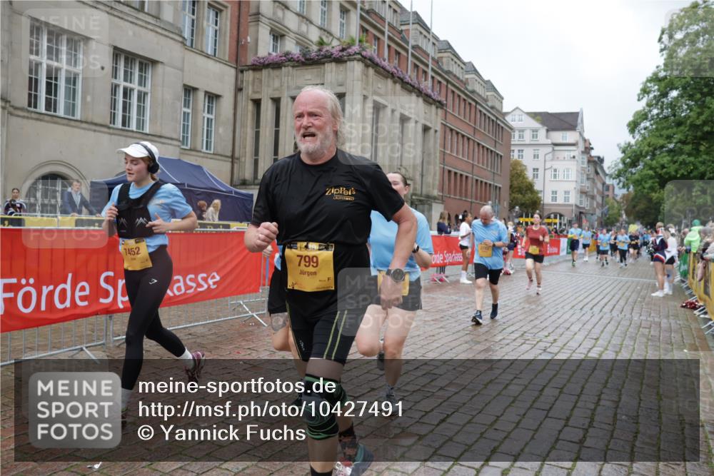 13.09.2026 - Kiel Lauf Yannick Fuchs http://msf.ph/oto/10427491 13.09.2026 11:06:37 Ziel 219, 805, 3712, 4312, 4421, 5565, 7008, 7664, 8704, 9022, 9182, 9830, 11559, 11900, 12188, 458, 560, 631, 710, 799, 824, 2179, 2781, 2782, 3201, 3618, 3966, 4095, 4614, 5141, 5403, 5435, 6124, 6125, 6754, 7045, 7452, 8163, 8299, 8400, 8429, 9781, 10143, 10329, 10497, 10537, 10545, 10841, 11028, 11029, 11900, 12048, 12195, 12686, 2041, 3213, 4683, 4945, 6931, 7145, 7329, 8029, 8822, 8911, 9218, 9467, 9729, 799, 7045, 7452, 12048 meine-sportfotos.de