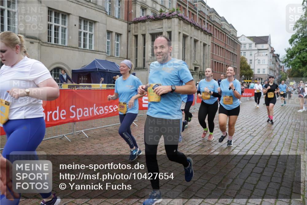 13.09.2026 - Kiel Lauf Yannick Fuchs http://msf.ph/oto/10427654 13.09.2026 11:06:56 Ziel 1894, 2041, 3213, 4683, 4945, 6541, 6931, 7145, 7329, 8029, 8822, 8911, 9218, 9467, 9729, 10591, 219, 560, 805, 2179, 3712, 4312, 4421, 4614, 5141, 5403, 5435, 5565, 6124, 7008, 7145, 7664, 8299, 8704, 9022, 9182, 9830, 10497, 10545, 11559, 11900, 12188, 12195, 102, 583, 1294, 2305, 3004, 3401, 5527, 6265, 6734, 7741, 10762, 10977, 11481, 12412, 458, 560, 631, 710, 824, 2179, 3201, 3966, 4095, 4614, 5403, 5435, 6124, 6125, 6754, 8299, 8400, 8429, 9781, 10497, 10545, 12195 meine-sportfotos.de