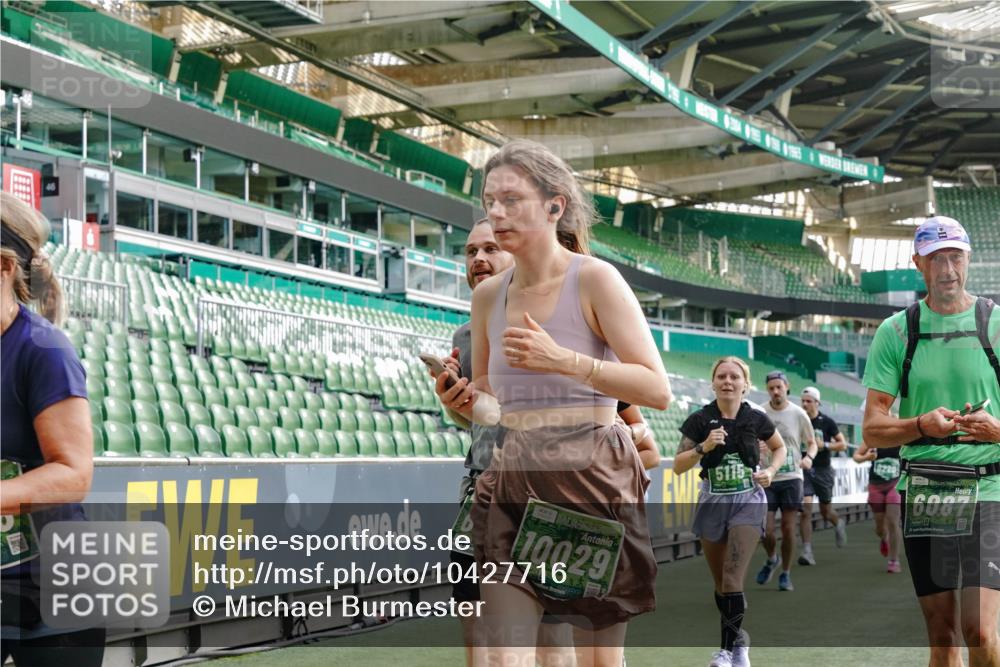 13.09.2026 - 21. swb-Marathon Bremen Michael Burmester http://msf.ph/oto/10427716 13.09.2026 13:25:55 Laufen im Stadion 202, 213, 294, 390, 505, 530, 543, 645, 723, 815, 818, 833, 966, 1077, 1283, 1410, 1443, 1459, 1473, 1487, 1491, 1504, 1515, 1530, 1561, 1618, 1744, 1828, 1830, 1953, 2058, 2059, 2211, 2267, 2271, 2273, 2298, 2308, 2354, 2382, 2384, 2428, 2497, 2506, 2508, 2554, 2558, 2576, 2591, 2592, 2644, 2656, 2675, 2752, 2762, 2817, 2833, 2878, 2896, 2965, 2970, 2981, 3005, 3047, 3062, 3084, 3097, 3142, 3172, 3211, 3259, 3306, 3329, 3359, 3390, 3433, 3629 meine-sportfotos.de