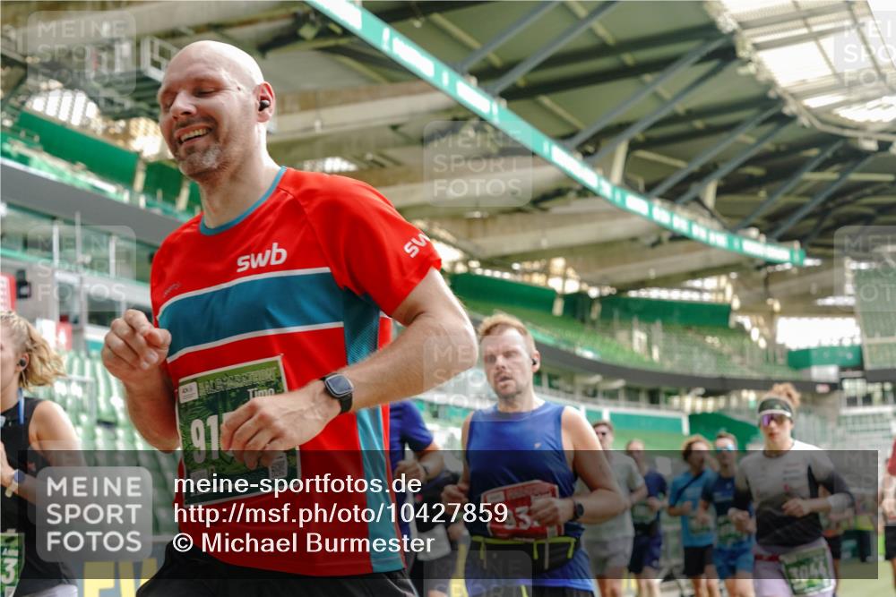 13.09.2026 - 21. swb-Marathon Bremen Michael Burmester http://msf.ph/oto/10427859 13.09.2026 13:02:43 Laufen im Stadion 150, 282, 531, 596, 722, 762, 930, 936, 940, 946, 1006, 1014, 1067, 1163, 1250, 1436, 1448, 1458, 1460, 1582, 1611, 1896, 2033, 2047, 2062, 2276, 2292, 2345, 2364, 2378, 2421, 2434, 2513, 2625, 2638, 2666, 2668, 2779, 2900, 2934, 2987, 3013, 3044, 3114, 3135, 3163, 3164, 3187, 3248, 3258, 3294, 3334, 3360, 3372, 3374, 3392, 3460, 3496, 3510, 3527, 3576, 3585, 3597, 3603, 3667, 3721, 3806, 3846, 3852, 3859, 3893, 3938, 3970, 3983, 4000, 4077, 4133, 4506, 4558 meine-sportfotos.de