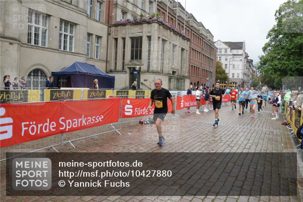 13.09.2026 - Kiel Lauf Yannick Fuchs http://msf.ph/oto/10427880 13.09.2026 11:07:24 Ziel 733, 885, 1344, 1587, 4214, 5123, 5561, 5901, 6726, 9125, 10762, 10924, 11443, 12184, 12412, 102, 583, 1294, 1894, 2041, 2305, 3004, 3401, 4683, 4945, 5527, 6265, 6541, 6734, 6931, 7329, 7741, 8911, 9218, 9467, 9729, 10591, 10762, 10977, 11481, 356, 660, 1601, 1637, 2905, 2940, 4983, 5095, 5138, 5139, 5542, 5554, 5638, 6380, 6690, 6727, 7035, 7625, 9064, 9604, 10244, 10873, 11015, 12267, 12706, 3213, 6931, 7145, 8029, 8822 meine-sportfotos.de