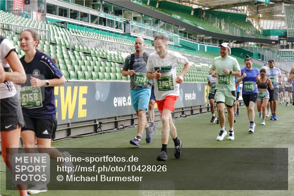 13.09.2026 - 21. swb-Marathon Bremen Michael Burmester http://msf.ph/oto/10428026 13.09.2026 13:26:06 Laufen im Stadion 202, 213, 294, 390, 505, 530, 543, 645, 815, 818, 833, 966, 1077, 1283, 1410, 1443, 1459, 1473, 1487, 1491, 1504, 1515, 1530, 1561, 1618, 1744, 1828, 1830, 1953, 2058, 2059, 2267, 2271, 2273, 2298, 2308, 2309, 2354, 2382, 2384, 2428, 2506, 2508, 2542, 2554, 2558, 2576, 2582, 2591, 2592, 2644, 2656, 2675, 2752, 2762, 2817, 2833, 2878, 2896, 2965, 2970, 2981, 3005, 3047, 3062, 3084, 3097, 3142, 3172, 3211, 3259, 3306, 3329, 3359, 3390, 3433, 3629 meine-sportfotos.de