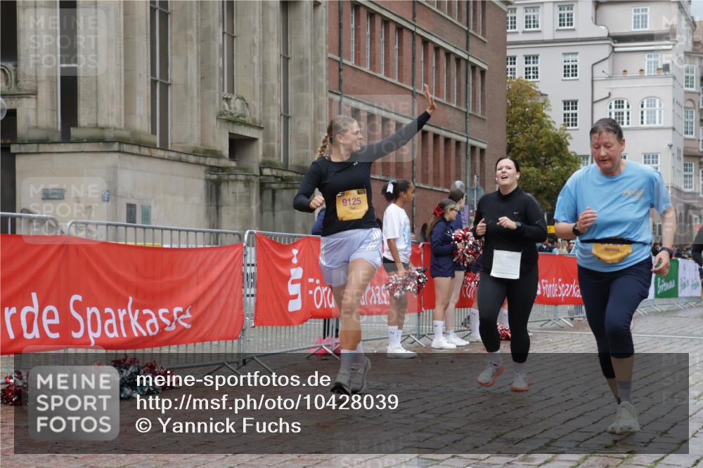13.09.2026 - Kiel Lauf Yannick Fuchs http://msf.ph/oto/10428039 13.09.2026 11:07:50 Ziel 94, 311, 656, 1136, 3828, 3986, 5095, 6086, 6404, 6727, 7035, 9952, 10244, 10873, 11407, 12013, 12379, 12730, 356, 660, 733, 885, 1344, 1587, 1601, 1637, 2905, 2940, 4214, 4983, 5095, 5123, 5138, 5139, 5542, 5554, 5561, 5638, 5901, 6380, 6690, 6726, 7625, 9064, 9125, 9604, 10873, 10924, 11015, 11443, 12184, 12267, 12412, 12706, 121, 755, 1951, 2120, 2136, 3397, 4297, 4949, 5833, 6401, 7123, 8019, 10702, 102, 583, 2305, 5561, 6726, 9125, 10762, 12412 meine-sportfotos.de