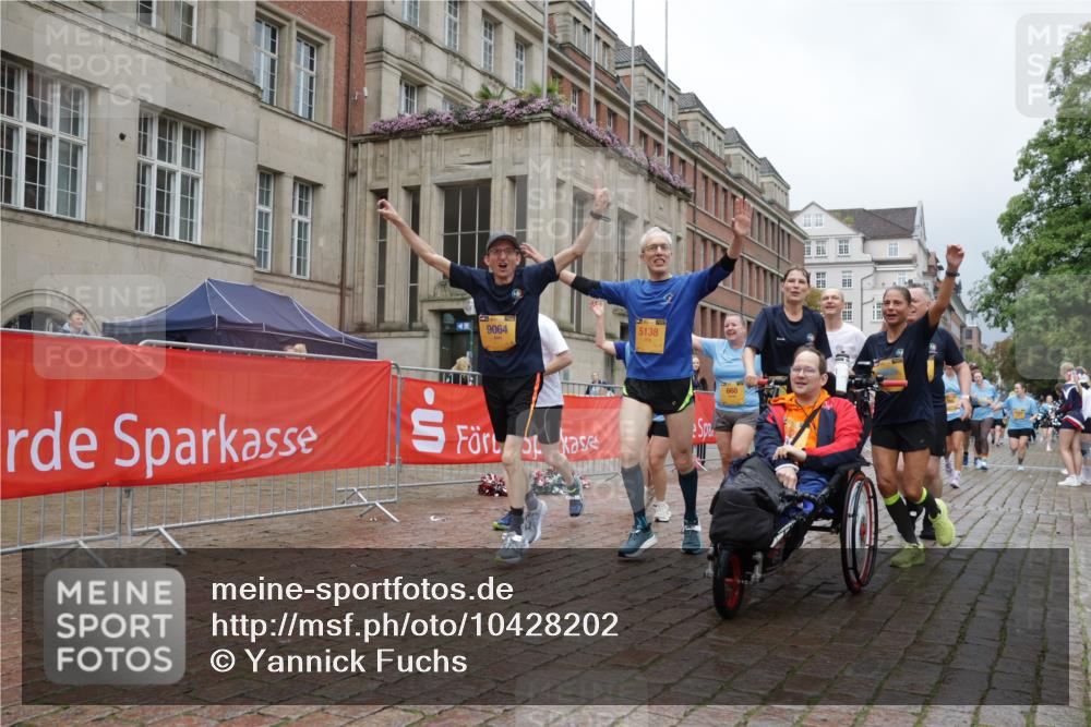 13.09.2026 - Kiel Lauf Yannick Fuchs http://msf.ph/oto/10428202 13.09.2026 11:08:07 Ziel 121, 755, 1951, 2120, 3397, 4297, 4949, 5833, 6401, 7123, 8019, 10702, 94, 311, 356, 656, 660, 1136, 1601, 1637, 2136, 2905, 2940, 3397, 3828, 3986, 4297, 4983, 5095, 5138, 5139, 5542, 5554, 5638, 6086, 6404, 6690, 6727, 7035, 7625, 9064, 9604, 9952, 10244, 10873, 11015, 11407, 12013, 12267, 12379, 12706, 12730, 2235, 3536, 3798, 5856, 6061, 6185, 6360, 7108, 7254, 10525, 885, 1344, 1587, 1601, 2905, 4214, 5123, 5138, 5139, 5542, 5554, 5638, 6380, 6690, 7625, 9064, 12184 meine-sportfotos.de