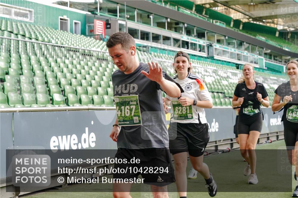 13.09.2026 - 21. swb-Marathon Bremen Michael Burmester http://msf.ph/oto/10428294 13.09.2026 13:26:17 Laufen im Stadion 202, 213, 294, 364, 390, 505, 530, 543, 645, 815, 818, 833, 966, 1077, 1283, 1410, 1443, 1459, 1473, 1487, 1504, 1515, 1530, 1561, 1618, 1700, 1744, 1828, 1830, 1953, 2058, 2059, 2271, 2273, 2298, 2308, 2309, 2354, 2382, 2384, 2388, 2404, 2428, 2506, 2508, 2542, 2558, 2576, 2582, 2591, 2592, 2656, 2675, 2748, 2752, 2762, 2817, 2833, 2878, 2896, 2965, 2970, 2981, 3005, 3047, 3050, 3062, 3084, 3097, 3142, 3172, 3211, 3259, 3329, 3359, 3390, 3433, 3540, 3629 meine-sportfotos.de