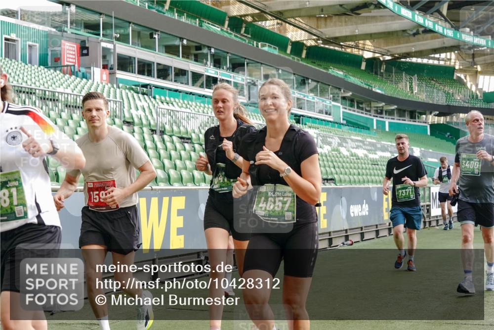 13.09.2026 - 21. swb-Marathon Bremen Michael Burmester http://msf.ph/oto/10428312 13.09.2026 13:26:18 Laufen im Stadion 186, 202, 213, 364, 390, 505, 530, 543, 645, 815, 818, 833, 966, 1077, 1283, 1410, 1443, 1459, 1473, 1487, 1504, 1515, 1530, 1561, 1618, 1700, 1744, 1828, 1830, 1953, 2058, 2059, 2271, 2273, 2298, 2308, 2309, 2354, 2382, 2384, 2388, 2404, 2428, 2506, 2508, 2542, 2558, 2576, 2582, 2591, 2592, 2656, 2675, 2748, 2752, 2762, 2817, 2833, 2878, 2896, 2965, 2970, 2981, 3005, 3047, 3050, 3062, 3084, 3097, 3142, 3172, 3211, 3259, 3329, 3359, 3390, 3433, 3540, 3629, 3756 meine-sportfotos.de