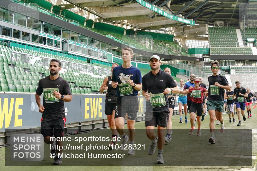 13.09.2026 - 21. swb-Marathon Bremen Michael Burmester http://msf.ph/oto/10428321 13.09.2026 13:02:53 Laufen im Stadion 150, 488, 531, 596, 722, 725, 762, 930, 936, 940, 946, 1006, 1014, 1067, 1163, 1250, 1436, 1458, 1460, 1611, 1771, 1896, 2033, 2047, 2062, 2223, 2276, 2292, 2345, 2364, 2378, 2421, 2434, 2513, 2625, 2638, 2666, 2668, 2779, 2900, 2934, 2977, 2987, 3013, 3044, 3114, 3135, 3163, 3164, 3187, 3248, 3258, 3294, 3334, 3360, 3392, 3402, 3460, 3496, 3510, 3527, 3576, 3585, 3597, 3603, 3618, 3667, 3721, 3806, 3846, 3852, 3859, 3893, 3938, 3970, 3983, 4000, 4077, 4133, 4506, 4558 meine-sportfotos.de