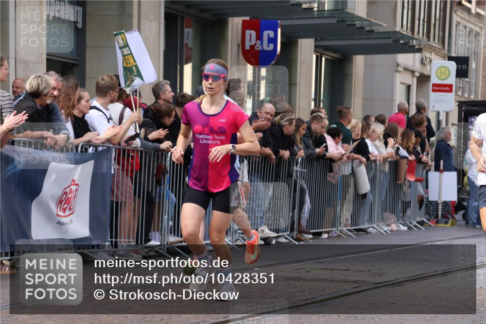 13.09.2026 - 21. swb-Marathon Bremen Strokosch-Dieckow http://msf.ph/oto/10428351 13.09.2026 13:08:17 Ziel 339, 678, 715, 1335, 1696, 3110, 3276, 4033, 4082, 4888, 5377, 5424, 6842, 7064, 7121, 8555, 8655, 9084, 9240, 9411, 9702, 678, 2098, 2266, 2844, 3808, 4247, 5594, 6692, 9582, 13091, 13160 meine-sportfotos.de