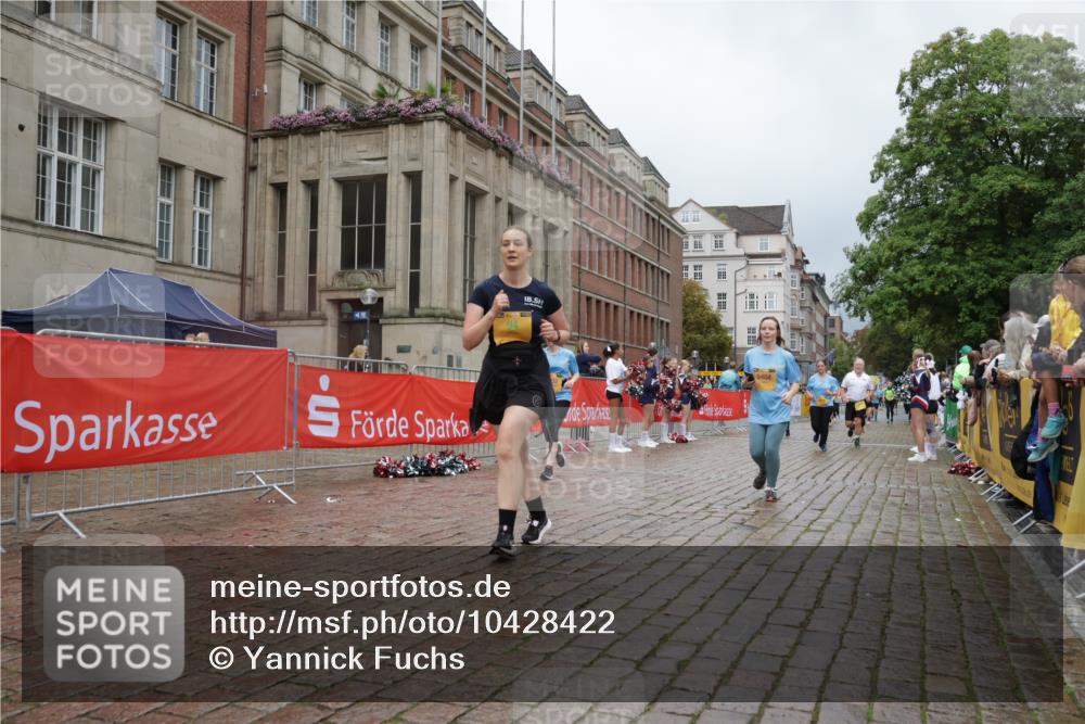 13.09.2026 - Kiel Lauf Yannick Fuchs http://msf.ph/oto/10428422 13.09.2026 11:08:23 Ziel 1067, 2235, 3536, 3798, 5856, 6061, 6185, 6360, 7108, 7254, 10525, 94, 121, 311, 755, 1951, 2120, 2136, 3397, 3828, 4297, 4949, 5833, 6401, 6404, 7123, 8019, 9952, 10702, 11407, 12013, 12379, 834, 1170, 2575, 4709, 5418, 6576, 6626, 6662, 7667, 9162, 9800, 10645, 10647, 11442, 94, 311, 656, 1136, 3986, 6086, 6404, 6727, 7035, 9952, 10244, 11407, 12013, 12730 meine-sportfotos.de