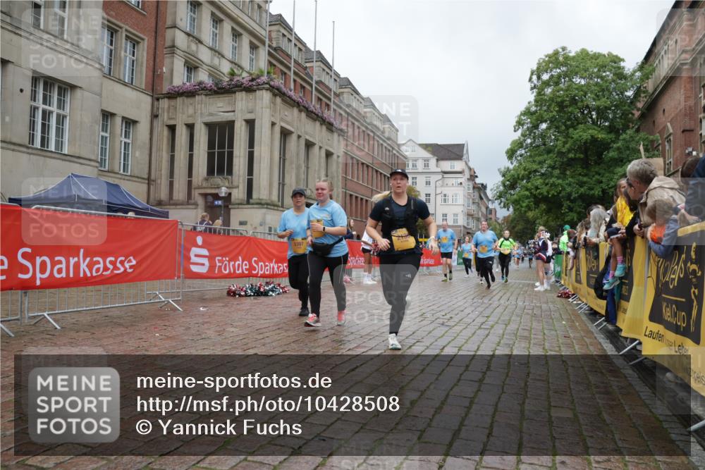 13.09.2026 - Kiel Lauf Yannick Fuchs http://msf.ph/oto/10428508 13.09.2026 11:08:30 Ziel 834, 1067, 2235, 2575, 3536, 3798, 5418, 6061, 6185, 6360, 6626, 7667, 11442, 121, 755, 1951, 2120, 2136, 3397, 4297, 4949, 5833, 5856, 6401, 7108, 7123, 7254, 8019, 10525, 10702, 24, 25, 1170, 2250, 2951, 4709, 6576, 6662, 9162, 9800, 10645, 10647, 10928, 94, 311, 1951, 2136, 3397, 3828, 4297, 6404, 9952, 11407, 12013, 12379 meine-sportfotos.de
