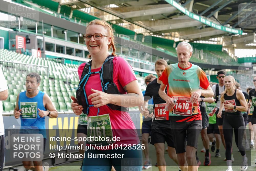 13.09.2026 - 21. swb-Marathon Bremen Michael Burmester http://msf.ph/oto/10428526 13.09.2026 13:26:27 Laufen im Stadion 186, 202, 364, 390, 530, 543, 645, 815, 818, 833, 966, 1077, 1283, 1410, 1443, 1459, 1473, 1487, 1504, 1530, 1561, 1618, 1700, 1744, 1828, 1830, 1953, 2058, 2059, 2271, 2273, 2298, 2308, 2309, 2354, 2382, 2384, 2388, 2404, 2428, 2506, 2507, 2508, 2542, 2558, 2576, 2582, 2591, 2592, 2656, 2675, 2748, 2752, 2762, 2817, 2833, 2875, 2878, 2896, 2965, 2970, 2981, 3005, 3047, 3050, 3062, 3084, 3097, 3142, 3172, 3259, 3329, 3359, 3390, 3433, 3540, 3629, 3756 meine-sportfotos.de