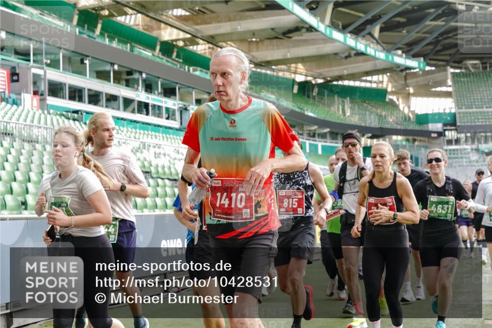 13.09.2026 - 21. swb-Marathon Bremen Michael Burmester http://msf.ph/oto/10428531 13.09.2026 13:26:28 Laufen im Stadion 186, 202, 364, 390, 530, 543, 645, 815, 818, 833, 966, 1077, 1283, 1410, 1443, 1459, 1473, 1487, 1504, 1530, 1561, 1618, 1700, 1744, 1828, 1830, 1953, 2058, 2059, 2271, 2273, 2298, 2308, 2309, 2354, 2382, 2384, 2388, 2404, 2428, 2506, 2507, 2508, 2542, 2558, 2576, 2582, 2591, 2592, 2656, 2675, 2748, 2752, 2762, 2817, 2875, 2878, 2896, 2965, 2970, 2981, 3005, 3047, 3050, 3062, 3084, 3097, 3142, 3172, 3184, 3259, 3329, 3359, 3390, 3433, 3540, 3629, 3756 meine-sportfotos.de