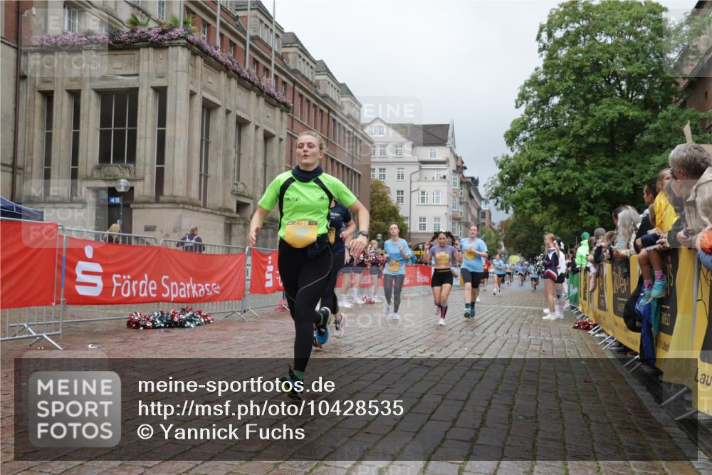 13.09.2026 - Kiel Lauf Yannick Fuchs http://msf.ph/oto/10428535 13.09.2026 11:08:33 Ziel 834, 1067, 2235, 2575, 3536, 5418, 6360, 6626, 6662, 7667, 9162, 9800, 10645, 10647, 11442, 121, 755, 1951, 2120, 3798, 4949, 5833, 5856, 6061, 6185, 6401, 7108, 7123, 7254, 8019, 10525, 10702, 24, 25, 1170, 2250, 2951, 4709, 6576, 10928, 755, 1951, 2136, 3397, 3828, 4297, 6404, 7123, 9952, 12379 meine-sportfotos.de