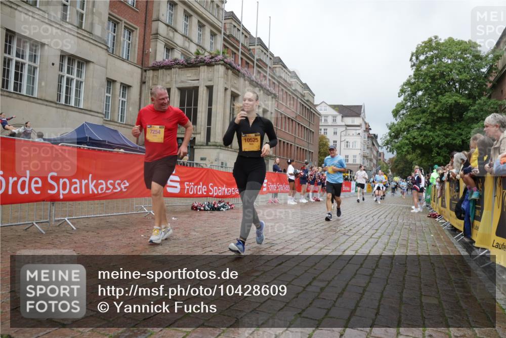 13.09.2026 - Kiel Lauf Yannick Fuchs http://msf.ph/oto/10428609 13.09.2026 11:08:49 Ziel 24, 25, 1170, 1226, 2250, 2951, 4709, 6576, 10928, 12334, 834, 1067, 2235, 2575, 3536, 3798, 5418, 5856, 6061, 6185, 6360, 6576, 6626, 6662, 7108, 7254, 7667, 9162, 9800, 10525, 10645, 10647, 11442, 1569, 3022, 3752, 4526, 6028, 7681, 9112, 9752, 9995, 10813, 11674, 12238, 12532, 6401, 7108, 7254, 8019, 10525 meine-sportfotos.de