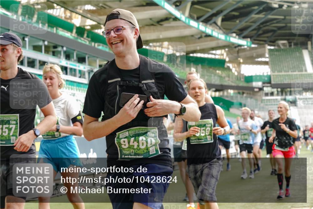 13.09.2026 - 21. swb-Marathon Bremen Michael Burmester http://msf.ph/oto/10428624 13.09.2026 13:02:59 Laufen im Stadion 150, 488, 531, 596, 722, 725, 762, 936, 940, 946, 1006, 1014, 1163, 1250, 1436, 1458, 1460, 1611, 1771, 2033, 2047, 2062, 2223, 2276, 2292, 2345, 2364, 2378, 2421, 2434, 2513, 2625, 2638, 2666, 2668, 2779, 2900, 2934, 2977, 2987, 3013, 3044, 3114, 3135, 3163, 3164, 3187, 3248, 3258, 3294, 3334, 3360, 3392, 3402, 3460, 3496, 3510, 3527, 3576, 3585, 3597, 3603, 3618, 3667, 3721, 3806, 3846, 3852, 3859, 3893, 3938, 3970, 3983, 4000, 4077, 4133, 4506, 4558 meine-sportfotos.de