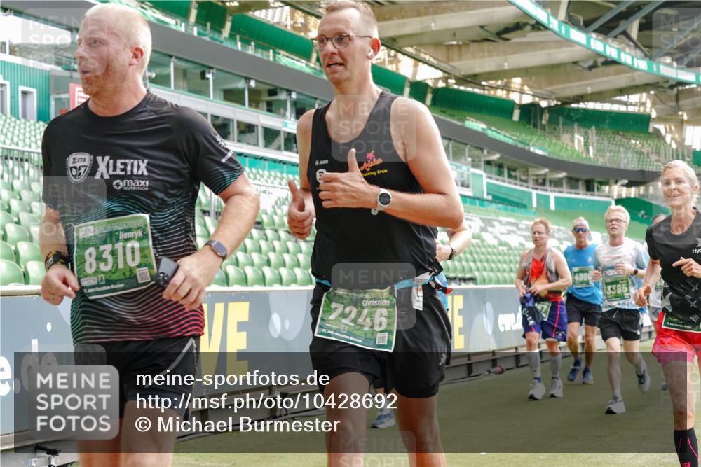 13.09.2026 - 21. swb-Marathon Bremen Michael Burmester http://msf.ph/oto/10428692 13.09.2026 13:03:00 Laufen im Stadion 150, 488, 531, 596, 722, 725, 762, 936, 940, 946, 1006, 1014, 1163, 1250, 1436, 1458, 1460, 1611, 1771, 2033, 2047, 2062, 2223, 2276, 2292, 2345, 2364, 2378, 2421, 2434, 2513, 2625, 2638, 2666, 2668, 2779, 2900, 2934, 2977, 2987, 3013, 3044, 3114, 3135, 3163, 3164, 3187, 3248, 3258, 3294, 3334, 3360, 3392, 3402, 3460, 3496, 3510, 3527, 3576, 3585, 3597, 3603, 3618, 3667, 3721, 3806, 3846, 3852, 3859, 3893, 3938, 3970, 3983, 4000, 4077, 4133, 4506, 4558 meine-sportfotos.de