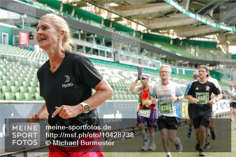 13.09.2026 - 21. swb-Marathon Bremen Michael Burmester http://msf.ph/oto/10428738 13.09.2026 13:03:02 Laufen im Stadion 150, 488, 531, 596, 722, 725, 762, 936, 940, 946, 1006, 1014, 1163, 1250, 1436, 1458, 1460, 1611, 1649, 1771, 2033, 2047, 2062, 2223, 2276, 2292, 2345, 2364, 2378, 2421, 2434, 2513, 2625, 2638, 2666, 2668, 2779, 2900, 2934, 2977, 2987, 3013, 3044, 3114, 3135, 3163, 3164, 3187, 3248, 3258, 3294, 3334, 3360, 3392, 3402, 3460, 3496, 3510, 3527, 3576, 3585, 3597, 3603, 3618, 3667, 3721, 3806, 3846, 3852, 3859, 3893, 3938, 3970, 3983, 4000, 4077, 4133, 4506, 4558 meine-sportfotos.de