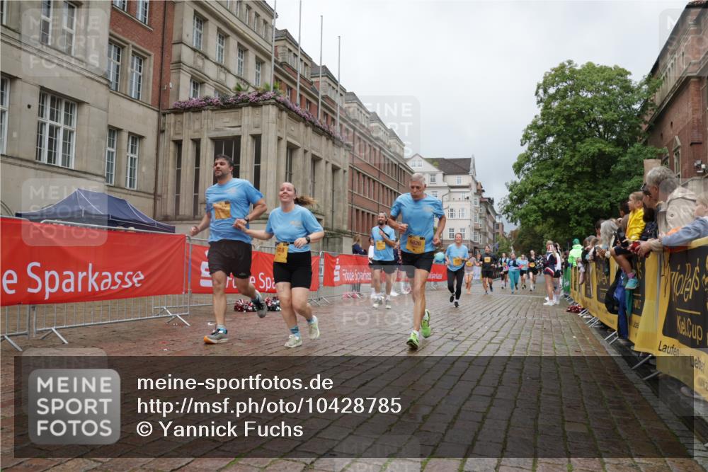 13.09.2026 - Kiel Lauf Yannick Fuchs http://msf.ph/oto/10428785 13.09.2026 11:09:03 Ziel 1226, 1569, 3022, 3752, 4526, 6028, 7681, 9112, 9752, 9995, 10813, 11674, 12238, 12334, 24, 25, 834, 1067, 1170, 2250, 2575, 2951, 4709, 5418, 6576, 6626, 6662, 7667, 9162, 9800, 10645, 10647, 10928, 11442, 607, 1934, 8637, 8933, 8979, 10184, 10253, 10262, 10263, 10268, 11889, 12532, 1067, 2235, 3536, 3798, 5418, 6061, 6185, 6360, 6626, 7667 meine-sportfotos.de