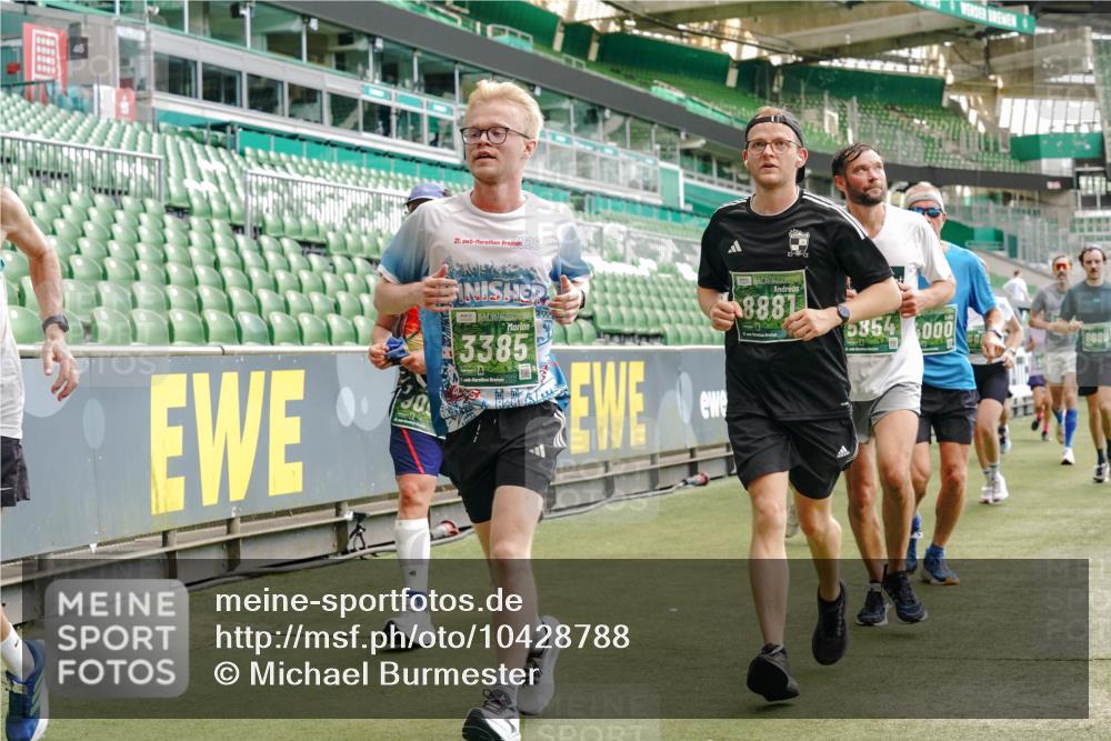 13.09.2026 - 21. swb-Marathon Bremen Michael Burmester http://msf.ph/oto/10428788 13.09.2026 13:03:03 Laufen im Stadion 150, 488, 531, 596, 722, 725, 762, 936, 940, 946, 1006, 1014, 1163, 1250, 1436, 1458, 1460, 1611, 1649, 1771, 2033, 2047, 2062, 2223, 2276, 2292, 2345, 2364, 2378, 2421, 2434, 2513, 2625, 2638, 2666, 2668, 2779, 2900, 2934, 2977, 2987, 3013, 3044, 3114, 3135, 3163, 3164, 3187, 3248, 3258, 3294, 3334, 3360, 3392, 3402, 3460, 3496, 3510, 3527, 3576, 3579, 3585, 3597, 3603, 3618, 3667, 3721, 3806, 3846, 3852, 3859, 3893, 3938, 3970, 3983, 4000, 4077, 4133, 4506, 4558 meine-sportfotos.de