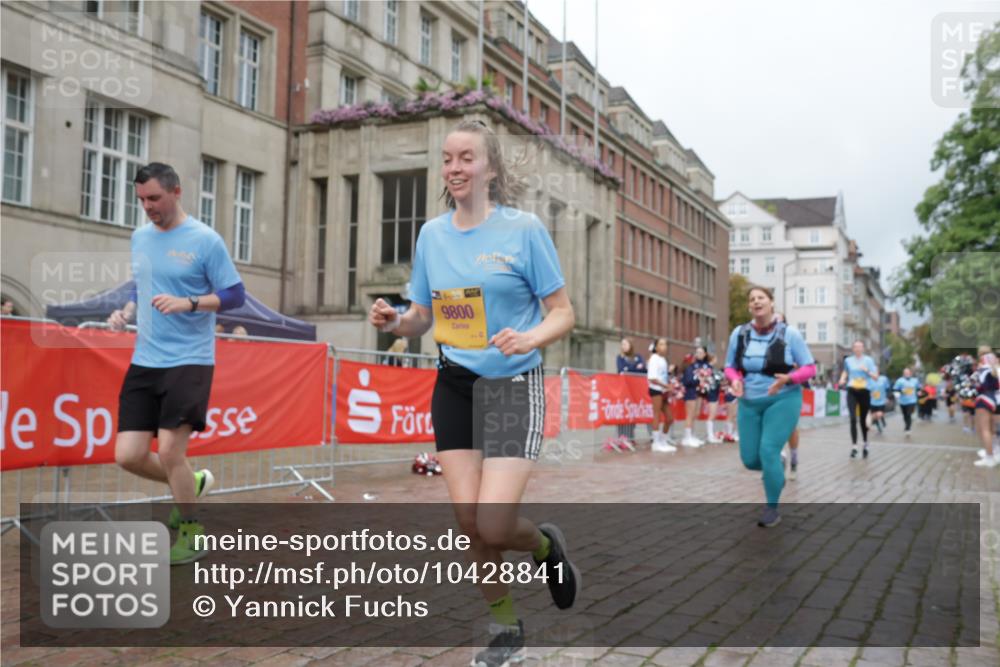 13.09.2026 - Kiel Lauf Yannick Fuchs http://msf.ph/oto/10428841 13.09.2026 11:09:11 Ziel 1569, 1934, 3022, 3752, 6028, 7681, 8933, 9112, 9995, 12238, 12532, 24, 25, 1170, 1226, 1569, 2250, 2951, 3022, 4526, 4709, 6576, 6662, 9162, 9752, 9800, 10645, 10647, 10813, 10928, 11674, 12334, 607, 2784, 7310, 8637, 8922, 8979, 10184, 10253, 10262, 10263, 10268, 11889, 834, 2575, 5418, 6576, 6626, 6662, 7667, 9162, 9800, 10645, 10647, 11442 meine-sportfotos.de
