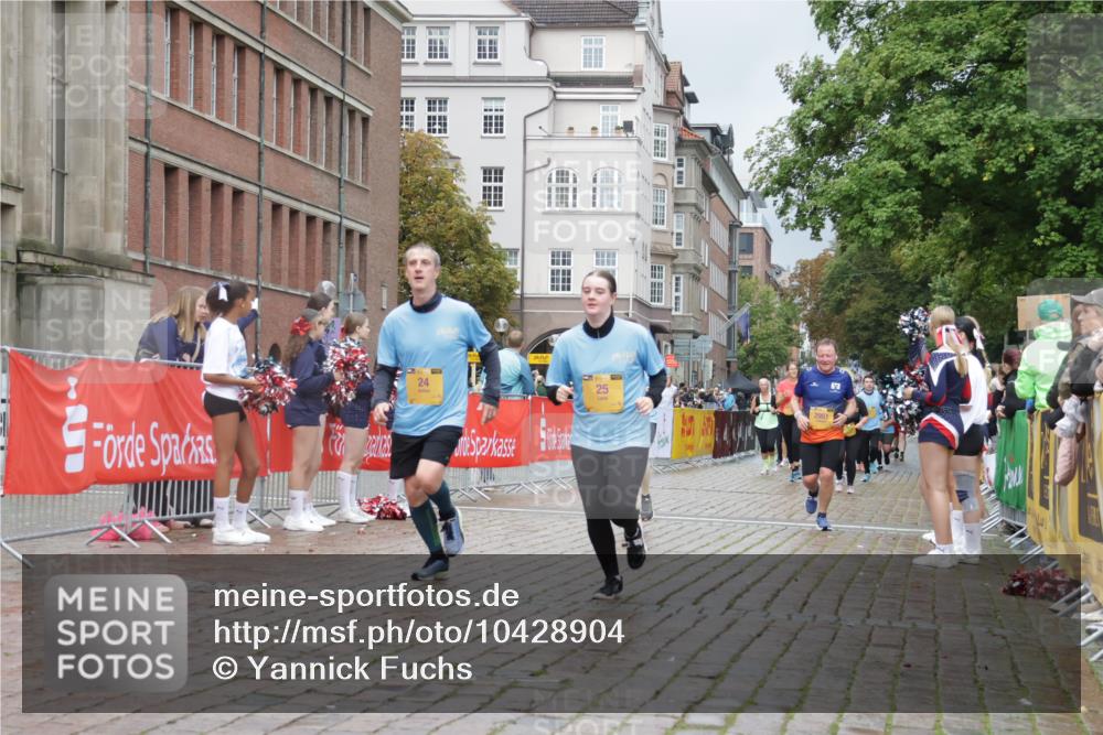 13.09.2026 - Kiel Lauf Yannick Fuchs http://msf.ph/oto/10428904 13.09.2026 11:09:15 Ziel 1934, 8637, 8933, 9112, 9995, 10253, 10262, 10263, 10268, 12532, 24, 25, 1170, 1226, 1569, 2250, 2951, 3022, 3752, 4526, 4709, 6028, 7681, 9752, 10813, 10928, 11674, 12238, 12334, 607, 2784, 5528, 7310, 8922, 8979, 10184, 11889, 834, 1170, 2575, 4709, 6576, 6662, 9162, 9800, 10645, 10647, 11442 meine-sportfotos.de