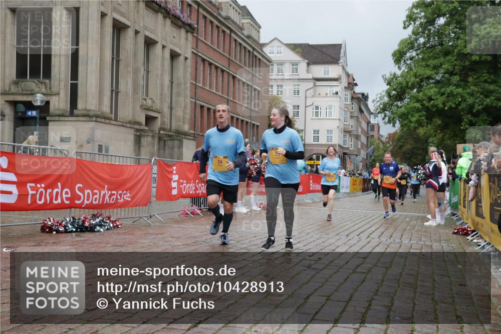 13.09.2026 - Kiel Lauf Yannick Fuchs http://msf.ph/oto/10428913 13.09.2026 11:09:16 Ziel 1934, 8637, 8933, 9112, 9995, 10184, 10253, 10262, 10263, 10268, 12532, 24, 25, 1170, 1226, 1569, 2250, 2951, 3022, 3752, 4526, 4709, 6028, 7681, 9112, 9752, 10813, 10928, 11674, 12238, 12334, 607, 2784, 5528, 7310, 8922, 8979, 11889, 24, 25, 1170, 4709, 6576, 6662, 9162, 9800, 10645, 10647, 11442 meine-sportfotos.de