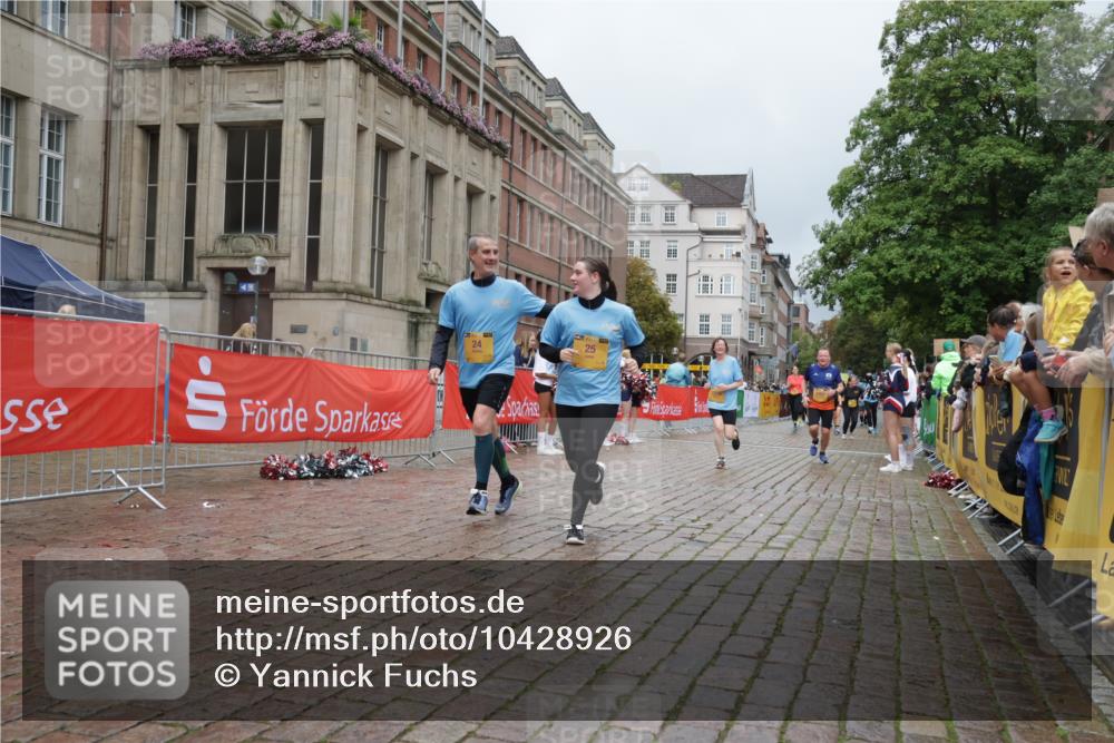13.09.2026 - Kiel Lauf Yannick Fuchs http://msf.ph/oto/10428926 13.09.2026 11:09:17 Ziel 607, 1934, 8637, 8933, 8979, 9995, 10184, 10253, 10262, 10263, 10268, 11889, 12532, 24, 25, 1226, 1569, 2250, 2951, 3022, 3752, 4526, 6028, 7681, 9112, 9752, 10813, 10928, 11674, 12238, 12334, 2784, 5528, 7310, 8922, 24, 25, 1170, 4709, 6576, 6662, 9162, 9800, 10645, 10647, 11442 meine-sportfotos.de
