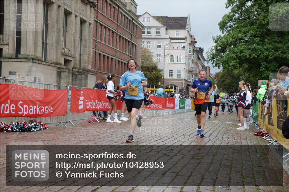 13.09.2026 - Kiel Lauf Yannick Fuchs http://msf.ph/oto/10428953 13.09.2026 11:09:19 Ziel 607, 1934, 8637, 8933, 8979, 10184, 10253, 10262, 10263, 10268, 11889, 12532, 24, 25, 1226, 1569, 2250, 2951, 3022, 3752, 4526, 6028, 7681, 9112, 9752, 9995, 10813, 10928, 11674, 12238, 12334, 12532, 2784, 5528, 7111, 7310, 8922, 24, 25, 1170, 2250, 4709, 6576, 6662, 9162 meine-sportfotos.de