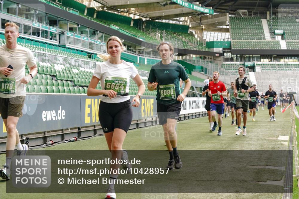 13.09.2026 - 21. swb-Marathon Bremen Michael Burmester http://msf.ph/oto/10428957 13.09.2026 13:03:06 Laufen im Stadion 150, 210, 488, 531, 596, 722, 725, 762, 881, 936, 940, 946, 1006, 1014, 1163, 1250, 1436, 1458, 1460, 1611, 1649, 1771, 2047, 2062, 2223, 2276, 2292, 2345, 2364, 2378, 2421, 2434, 2513, 2625, 2638, 2666, 2668, 2779, 2900, 2934, 2977, 2987, 3013, 3044, 3114, 3135, 3163, 3164, 3187, 3248, 3258, 3294, 3334, 3360, 3392, 3402, 3460, 3496, 3510, 3527, 3576, 3579, 3585, 3597, 3603, 3618, 3667, 3721, 3806, 3846, 3852, 3859, 3893, 3938, 3970, 3983, 4000, 4077, 4133, 4506, 4558 meine-sportfotos.de