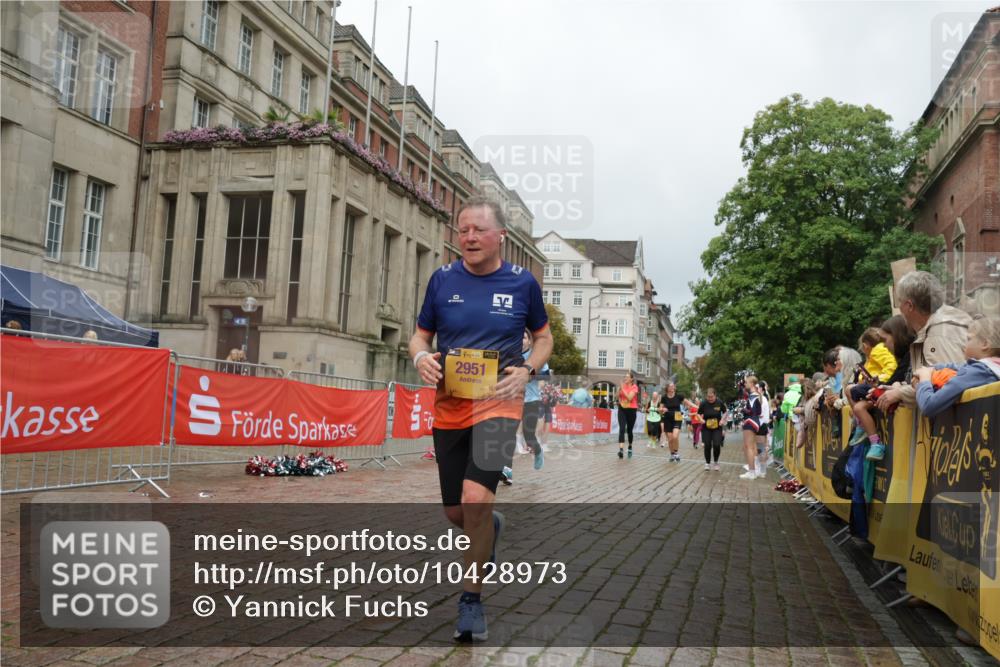 13.09.2026 - Kiel Lauf Yannick Fuchs http://msf.ph/oto/10428973 13.09.2026 11:09:22 Ziel 607, 1934, 2784, 7310, 8637, 8922, 8933, 8979, 10184, 10253, 10262, 10263, 10268, 11889, 1226, 1569, 1934, 2250, 2951, 3022, 3752, 4526, 6028, 7681, 9112, 9752, 9995, 10813, 10928, 11674, 12238, 12334, 12532, 2992, 5528, 7111, 10423, 24, 25, 1170, 2250, 2951, 4709, 10928 meine-sportfotos.de