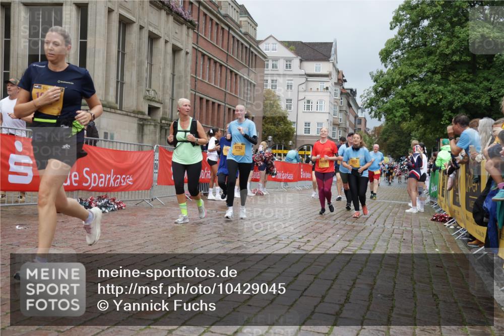 13.09.2026 - Kiel Lauf Yannick Fuchs http://msf.ph/oto/10429045 13.09.2026 11:09:31 Ziel 607, 2784, 5528, 7310, 8922, 8979, 10184, 11889, 1569, 1934, 3022, 3752, 4526, 6028, 7681, 8637, 8933, 9112, 9752, 9995, 10184, 10253, 10262, 10263, 10268, 10813, 12238, 12532, 508, 1074, 2992, 5843, 5867, 7111, 7683, 7826, 10352, 10423, 11208, 1226, 10813, 10928, 11674, 12334 meine-sportfotos.de