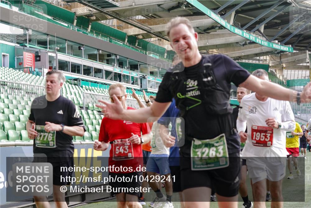 13.09.2026 - 21. swb-Marathon Bremen Michael Burmester http://msf.ph/oto/10429241 13.09.2026 13:26:57 Laufen im Stadion 186, 202, 357, 364, 390, 530, 597, 645, 726, 833, 1077, 1283, 1412, 1443, 1459, 1473, 1487, 1530, 1608, 1618, 1700, 1744, 1769, 1828, 1961, 2058, 2236, 2273, 2298, 2308, 2309, 2382, 2384, 2388, 2404, 2428, 2507, 2508, 2542, 2558, 2576, 2582, 2592, 2656, 2675, 2725, 2748, 2762, 2817, 2875, 2876, 2923, 2965, 2970, 3045, 3047, 3050, 3062, 3073, 3084, 3097, 3172, 3184, 3219, 3359, 3433, 3540, 3592, 3629, 3756, 3885, 3907, 3978 meine-sportfotos.de