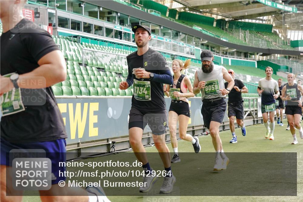 13.09.2026 - 21. swb-Marathon Bremen Michael Burmester http://msf.ph/oto/10429264 13.09.2026 13:03:14 Laufen im Stadion 150, 209, 210, 488, 596, 722, 725, 762, 881, 936, 940, 946, 1014, 1163, 1250, 1343, 1458, 1460, 1479, 1611, 1649, 1771, 2223, 2276, 2292, 2345, 2364, 2378, 2421, 2434, 2513, 2625, 2666, 2668, 2779, 2851, 2900, 2934, 2977, 2987, 3013, 3044, 3114, 3135, 3163, 3164, 3187, 3248, 3258, 3294, 3334, 3360, 3392, 3402, 3454, 3460, 3496, 3510, 3527, 3576, 3579, 3585, 3597, 3603, 3618, 3721, 3846, 3852, 3859, 3893, 3938, 3970, 3983, 4000, 4077, 4133, 4506, 4558 meine-sportfotos.de