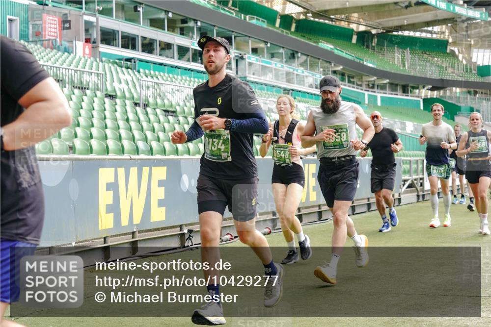 13.09.2026 - 21. swb-Marathon Bremen Michael Burmester http://msf.ph/oto/10429277 13.09.2026 13:03:14 Laufen im Stadion 150, 209, 210, 488, 596, 722, 725, 762, 881, 936, 940, 946, 1014, 1163, 1250, 1343, 1458, 1460, 1479, 1611, 1649, 1771, 2223, 2276, 2292, 2345, 2364, 2378, 2421, 2434, 2513, 2625, 2666, 2668, 2779, 2851, 2900, 2934, 2977, 2987, 3013, 3044, 3114, 3135, 3163, 3164, 3187, 3248, 3258, 3294, 3334, 3360, 3392, 3402, 3454, 3460, 3496, 3510, 3527, 3576, 3579, 3585, 3597, 3603, 3618, 3721, 3846, 3852, 3859, 3893, 3938, 3970, 3983, 4000, 4077, 4133, 4506, 4558 meine-sportfotos.de