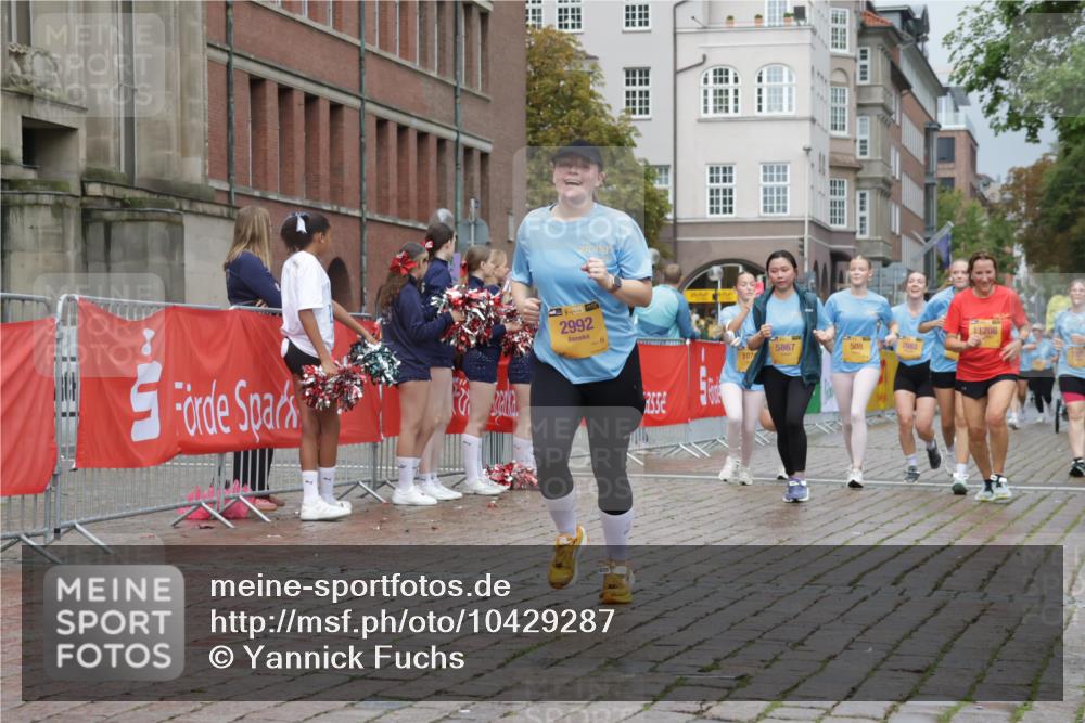 13.09.2026 - Kiel Lauf Yannick Fuchs http://msf.ph/oto/10429287 13.09.2026 11:10:13 Ziel 585, 1937, 3086, 3227, 4063, 5371, 9102, 9168, 9254, 10154, 12008, 12016, 12178, 12698, 508, 1074, 2337, 2992, 5843, 5867, 6908, 7111, 7683, 7826, 9665, 9967, 10352, 10423, 11013, 11208, 11428, 11429, 11884, 678, 2134, 2630, 3245, 6476, 9206, 9406, 10704, 11060, 11576, 5528, 7111, 10423 meine-sportfotos.de