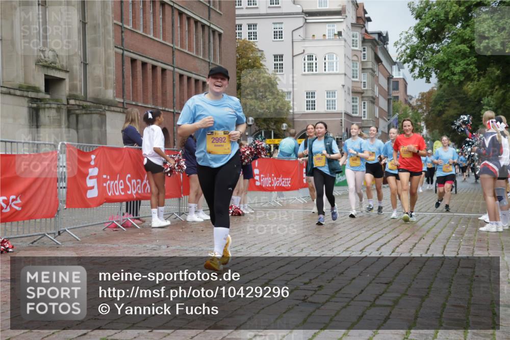 13.09.2026 - Kiel Lauf Yannick Fuchs http://msf.ph/oto/10429296 13.09.2026 11:10:14 Ziel 585, 1937, 3086, 3227, 4063, 5371, 9102, 9168, 9254, 10154, 12008, 12016, 12178, 12698, 508, 1074, 2337, 2992, 4063, 5843, 5867, 6908, 7683, 7826, 9665, 9967, 10352, 10423, 11013, 11208, 11428, 11429, 11884, 678, 2134, 2630, 3245, 6476, 9206, 9406, 10704, 11060, 11576, 2992, 5528, 7111, 10423 meine-sportfotos.de
