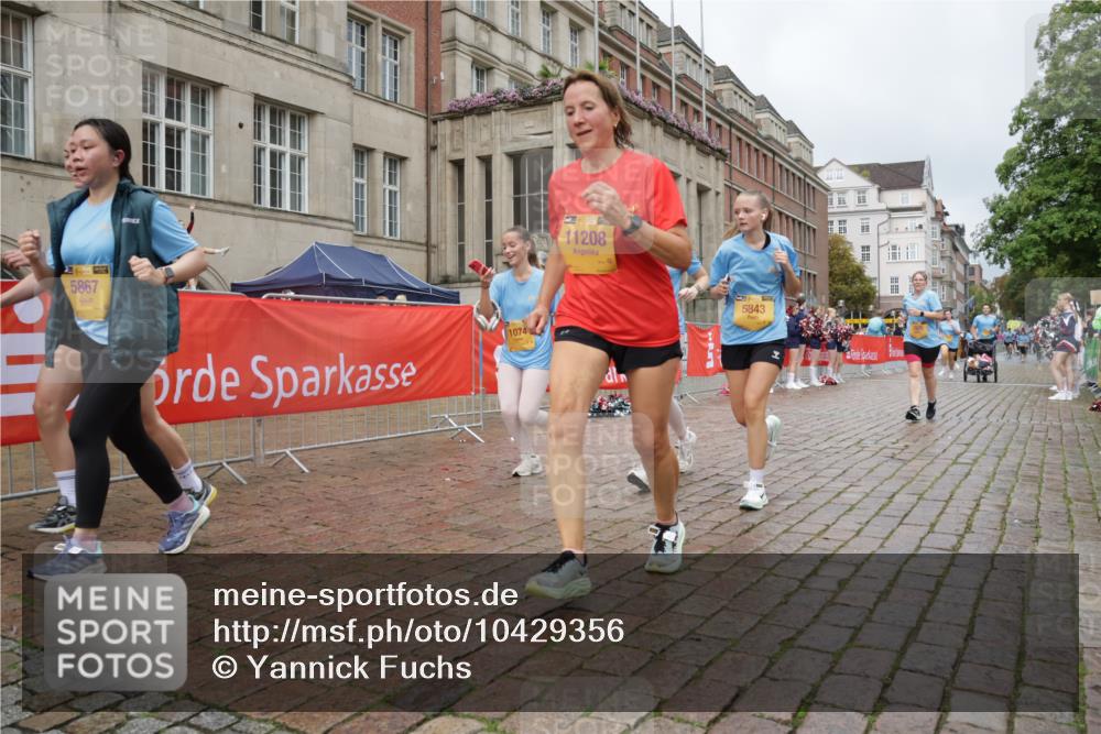 13.09.2026 - Kiel Lauf Yannick Fuchs http://msf.ph/oto/10429356 13.09.2026 11:10:20 Ziel 1937, 2630, 3086, 9102, 10704, 11060, 12008, 12016, 12178, 12698, 508, 585, 1074, 2337, 3086, 3227, 4063, 5371, 5843, 5867, 6908, 7683, 7826, 9168, 9254, 9665, 9967, 10154, 10352, 11013, 11208, 11428, 11429, 11884, 12008, 12016, 586, 678, 1334, 2134, 2175, 2176, 2177, 3245, 3716, 6476, 9206, 9406, 9916, 10090, 10101, 11576, 508, 1074, 2992, 5843, 5867, 7111, 7683, 10352, 10423, 11208 meine-sportfotos.de