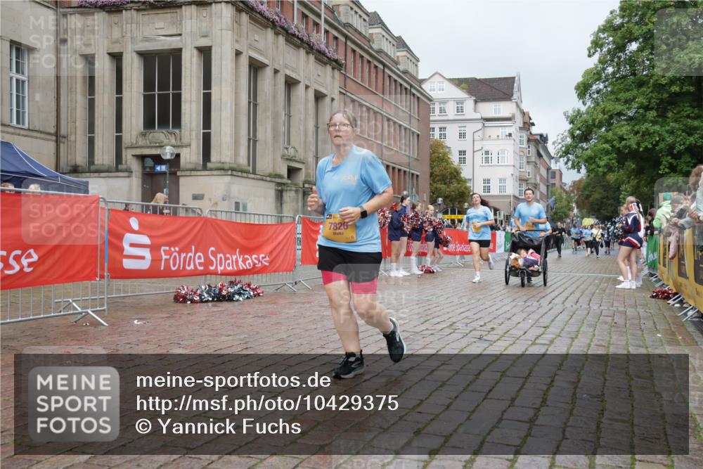 13.09.2026 - Kiel Lauf Yannick Fuchs http://msf.ph/oto/10429375 13.09.2026 11:10:22 Ziel 1937, 2630, 9102, 10704, 11060, 12178, 12698, 585, 1937, 2337, 3086, 3227, 4063, 5371, 6908, 7826, 9168, 9254, 9665, 9967, 10154, 11013, 11428, 11429, 11884, 12008, 12016, 586, 678, 1334, 2134, 2175, 2176, 2177, 3245, 3716, 6476, 9206, 9406, 9916, 10090, 10101, 10550, 11576, 508, 1074, 2992, 5843, 5867, 7683, 7826, 10352, 10423, 11208 meine-sportfotos.de