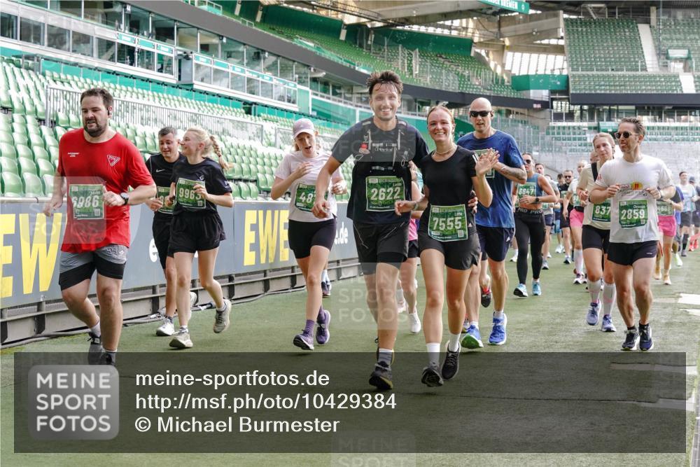 13.09.2026 - 21. swb-Marathon Bremen Michael Burmester http://msf.ph/oto/10429384 13.09.2026 13:27:03 Laufen im Stadion 186, 202, 357, 364, 390, 530, 597, 645, 726, 833, 888, 1077, 1283, 1412, 1443, 1473, 1487, 1530, 1608, 1618, 1700, 1744, 1769, 1828, 1961, 1984, 2236, 2273, 2298, 2309, 2382, 2384, 2388, 2404, 2428, 2507, 2508, 2542, 2558, 2576, 2582, 2592, 2656, 2675, 2725, 2748, 2817, 2875, 2876, 2923, 2965, 2970, 3045, 3047, 3050, 3062, 3073, 3084, 3097, 3172, 3184, 3219, 3359, 3433, 3540, 3592, 3629, 3756, 3885, 3907, 3978, 4457, 4660 meine-sportfotos.de