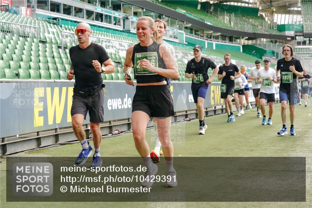 13.09.2026 - 21. swb-Marathon Bremen Michael Burmester http://msf.ph/oto/10429391 13.09.2026 13:03:17 Laufen im Stadion 150, 209, 210, 488, 596, 722, 725, 762, 881, 936, 940, 1014, 1163, 1250, 1343, 1458, 1460, 1479, 1611, 1649, 1653, 1771, 2223, 2276, 2292, 2345, 2364, 2378, 2421, 2434, 2513, 2625, 2666, 2668, 2779, 2851, 2900, 2934, 2977, 2987, 3013, 3044, 3114, 3135, 3163, 3164, 3187, 3248, 3258, 3294, 3334, 3360, 3392, 3402, 3454, 3460, 3496, 3510, 3527, 3576, 3579, 3585, 3597, 3603, 3618, 3721, 3846, 3852, 3859, 3893, 3938, 3970, 3983, 4000, 4077, 4133, 4506, 4558 meine-sportfotos.de
