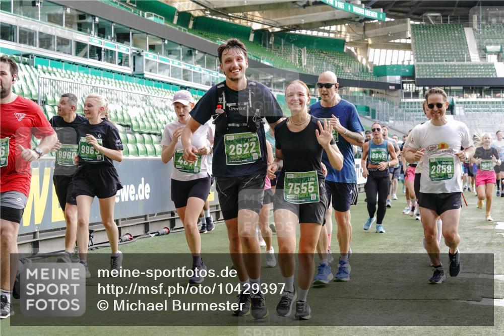 13.09.2026 - 21. swb-Marathon Bremen Michael Burmester http://msf.ph/oto/10429397 13.09.2026 13:27:03 Laufen im Stadion 186, 202, 357, 364, 390, 530, 597, 645, 726, 833, 888, 1077, 1283, 1412, 1443, 1473, 1487, 1530, 1608, 1618, 1700, 1744, 1769, 1828, 1961, 1984, 2236, 2273, 2298, 2309, 2382, 2384, 2388, 2404, 2428, 2507, 2508, 2542, 2558, 2576, 2582, 2592, 2656, 2675, 2725, 2748, 2817, 2875, 2876, 2923, 2965, 2970, 3045, 3047, 3050, 3062, 3073, 3084, 3097, 3172, 3184, 3219, 3359, 3433, 3540, 3592, 3629, 3756, 3885, 3907, 3978, 4457, 4660 meine-sportfotos.de