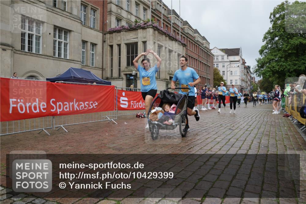 13.09.2026 - Kiel Lauf Yannick Fuchs http://msf.ph/oto/10429399 13.09.2026 11:10:25 Ziel 678, 2630, 10704, 11060, 11576, 12178, 12698, 585, 1937, 2337, 3086, 3227, 4063, 5371, 6908, 9102, 9168, 9254, 9665, 9967, 10154, 11013, 11428, 11429, 11884, 12008, 12016, 12698, 586, 1334, 2134, 2175, 2176, 2177, 3245, 3716, 6409, 6476, 8491, 9206, 9406, 9916, 10090, 10101, 10550, 508, 1074, 5843, 5867, 7683, 7826, 10352, 11208, 11428, 11429 meine-sportfotos.de