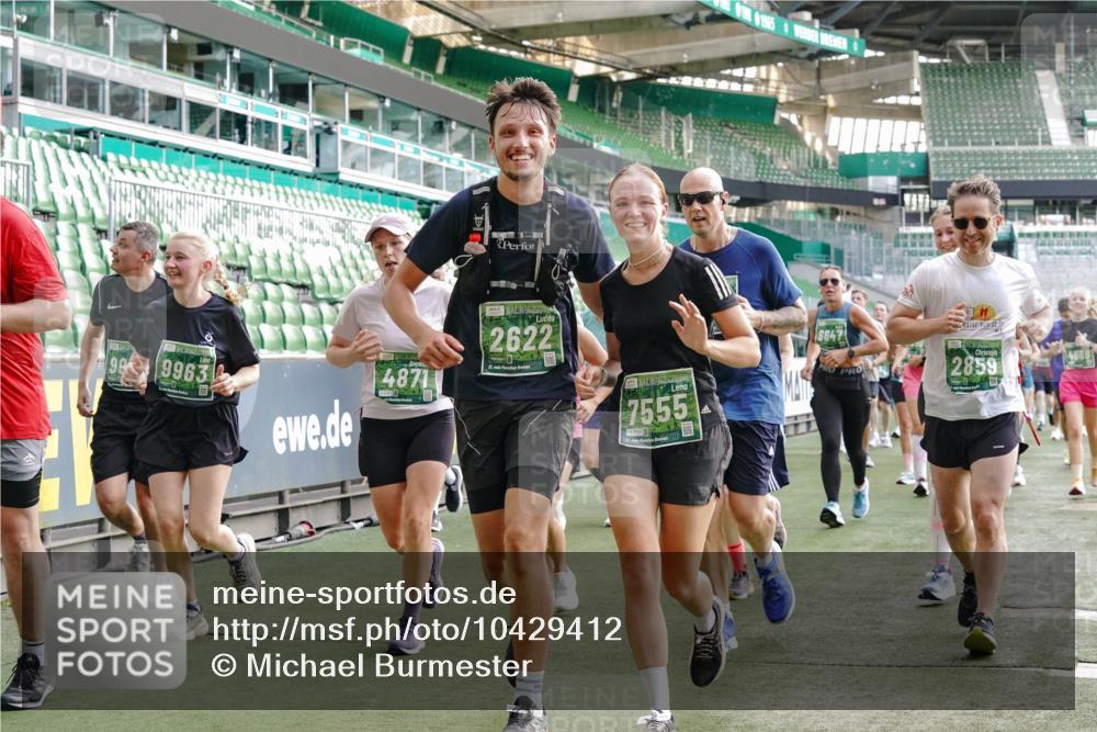 13.09.2026 - 21. swb-Marathon Bremen Michael Burmester http://msf.ph/oto/10429412 13.09.2026 13:27:04 Laufen im Stadion 186, 202, 357, 364, 390, 530, 597, 645, 726, 833, 888, 1077, 1283, 1412, 1443, 1473, 1487, 1530, 1608, 1618, 1700, 1744, 1769, 1828, 1961, 1984, 2236, 2273, 2298, 2309, 2382, 2384, 2388, 2404, 2428, 2507, 2508, 2542, 2558, 2576, 2582, 2592, 2656, 2675, 2725, 2748, 2817, 2875, 2876, 2923, 2965, 2970, 3045, 3047, 3050, 3062, 3073, 3084, 3097, 3172, 3184, 3219, 3359, 3433, 3540, 3592, 3629, 3756, 3885, 3907, 3978, 4457, 4660 meine-sportfotos.de