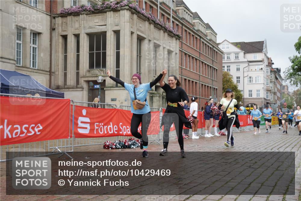 13.09.2026 - Kiel Lauf Yannick Fuchs http://msf.ph/oto/10429469 13.09.2026 11:10:31 Ziel 678, 1334, 2134, 2175, 2177, 3245, 3716, 6476, 9206, 9406, 10101, 10704, 11060, 11576, 585, 1937, 2337, 2630, 3086, 3227, 4063, 5371, 9102, 9168, 9254, 9665, 10154, 11013, 11884, 12008, 12016, 12178, 12698, 586, 2176, 6409, 6670, 8491, 9916, 10090, 10380, 10550, 11600, 2337, 6908, 7826, 9665, 9967, 11428, 11429 meine-sportfotos.de